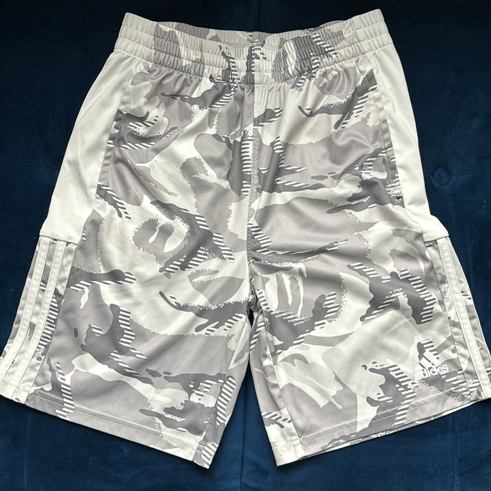 Adidas youth large shorts